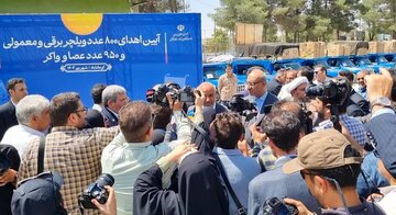 اهداء ۸۰۰ ویلچر و ۹۵۰ عصا و واکر با حضور رئیس بهزیستی کشور برگزار شد اهداء ۸۰۰ ویلچر و ۹۵۰ عصا و واکر با حضور رئیس بهزیستی کشور برگزار شد