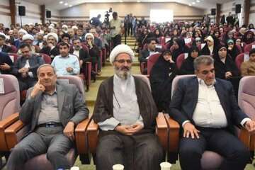 سمنان میزبان ششمین اجلاسیه سراسری نماز دانشآموزی / تأکید وزیر آموزش و پرورش بر ترویج فرهنگ اقامه نماز بهعنوان مهمترین مأموریت سمنان میزبان ششمین اجلاسیه سراسری نماز دانشآموزی / تأکید وزیر آموزش و پرورش بر ترویج فرهنگ اقامه نماز بهعنوان مهمترین مأموریت