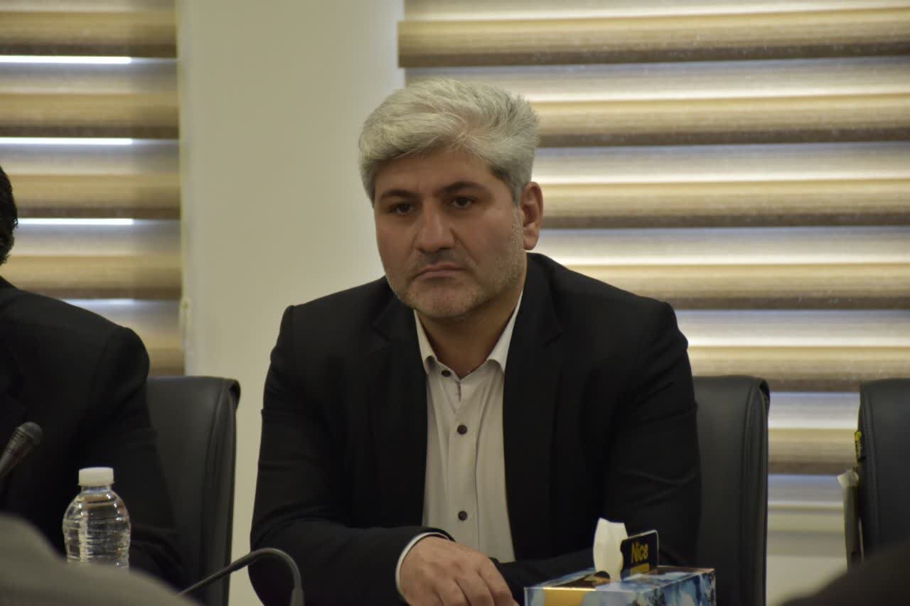 نشست با کارکنان صندوق بازنشستگی استان یزد نشست با کارکنان صندوق بازنشستگی استان یزد