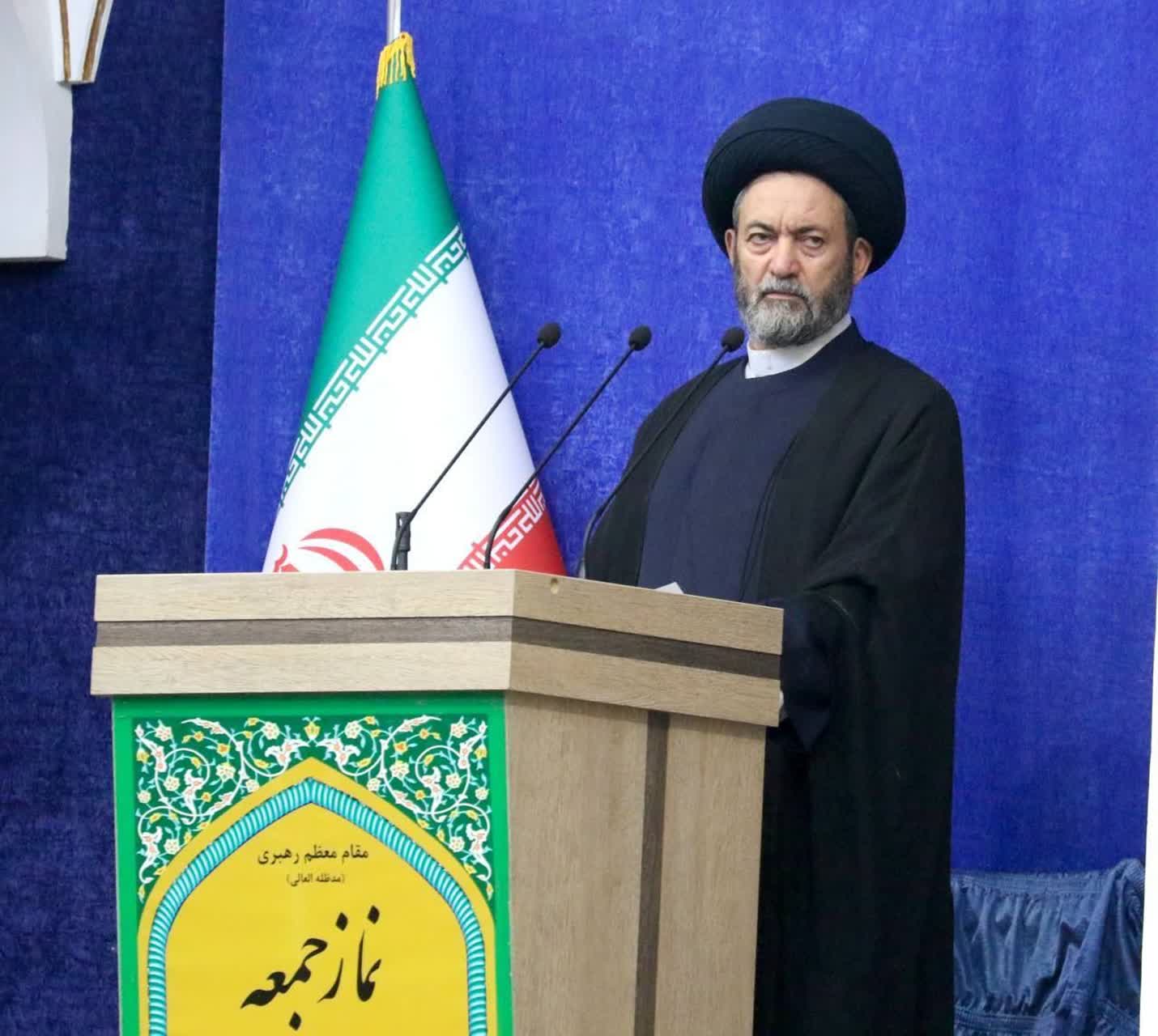 امام جمعه اردبیل: آمریکا و اروپا جز پذیرش « ایران قوی» چاره دیگری ندارند