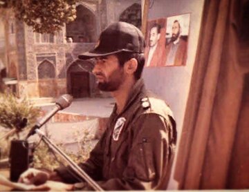 عکس/ شهید عباس بابایی در کنار همسرش، دهه ۵۰