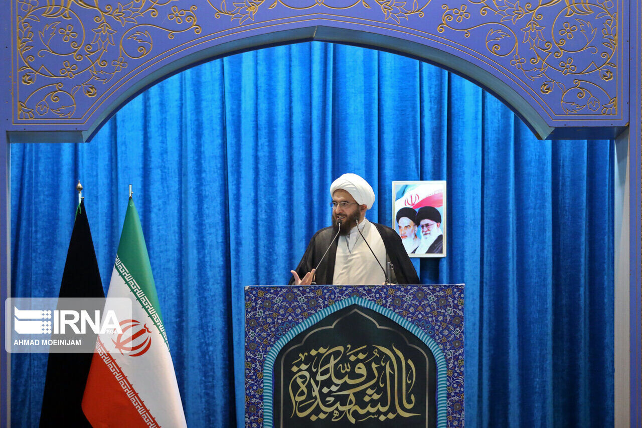 امام جمعه تهران: ماه رمضان فرصتی برای بازگشت به اصول آفرینش الهی است/ خدمت به خانه خدا افتخاری بزرگ به شمار میآید امام جمعه تهران: ماه رمضان فرصتی برای بازگشت به اصول آفرینش الهی است/ خدمت به خانه خدا افتخاری بزرگ به شمار میآید