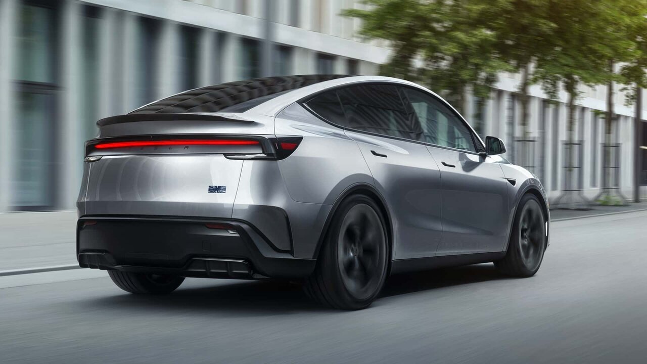 ایلان ماسک برگ برندهاش را رو کرد / معرفی سریعترین نسخه مدل Y /عکس