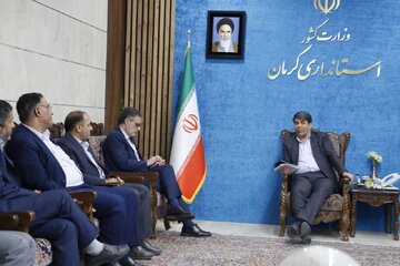 دیدار مدیرکل جدید صدا و سیمای کرمان با استاندار دیدار مدیرکل جدید صدا و سیمای کرمان با استاندار