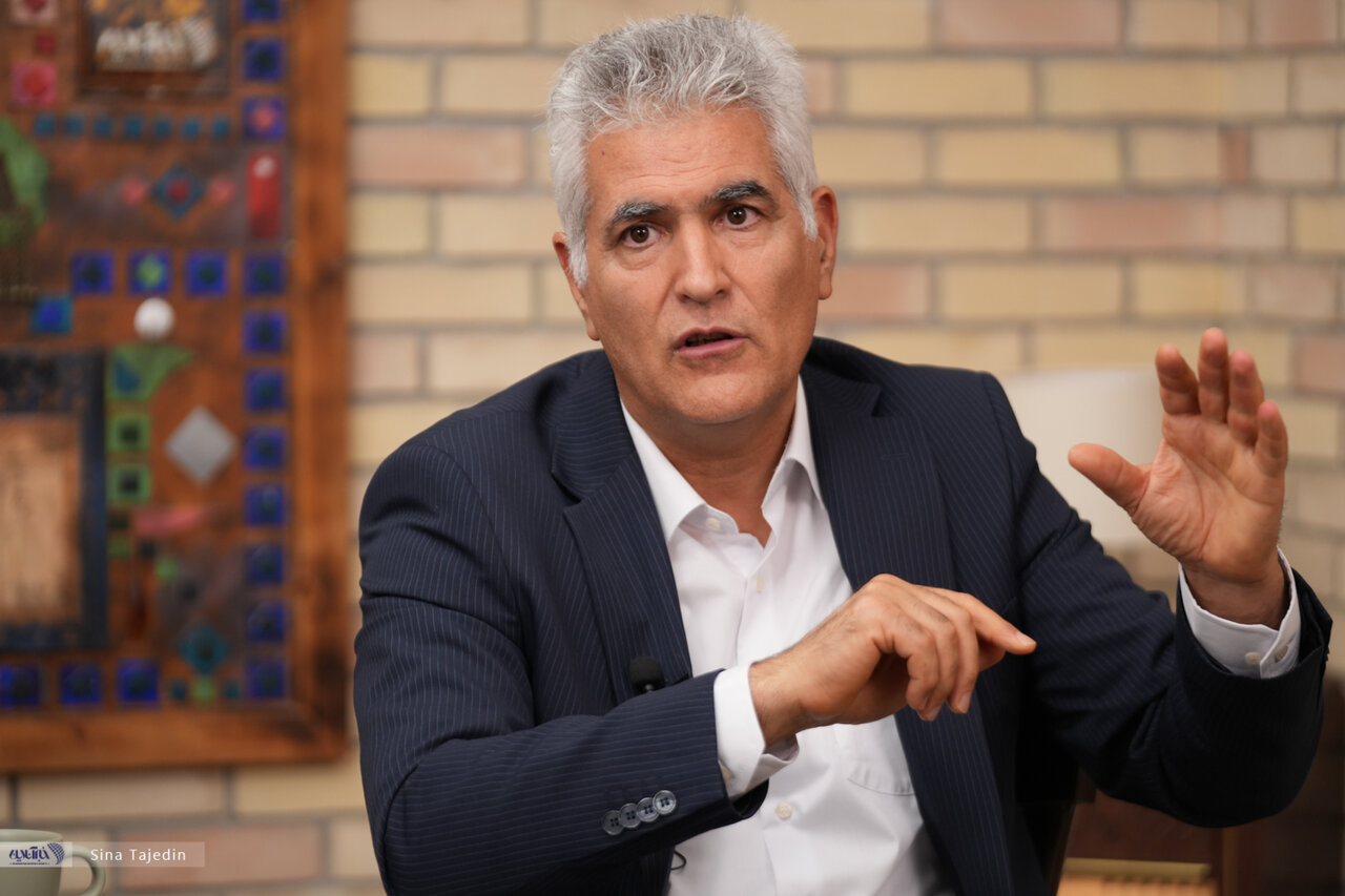 سوپرمارکتهای مالی در روستاها راهاندازی میشود / شیری: 60 درصد فروش ارز اربعین توسط پست بانک انجام شد 2