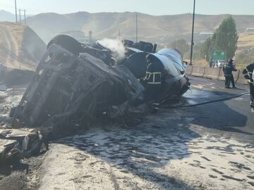 تانکر سوخت در محور " مریوان - سنندج" واژگون شد تانکر سوخت در محور " مریوان - سنندج" واژگون شد