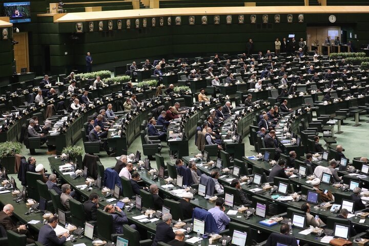 ۶ سوال نمایندگان مجلس از ۲ وزیر پزشکیان اعلام وصول شد