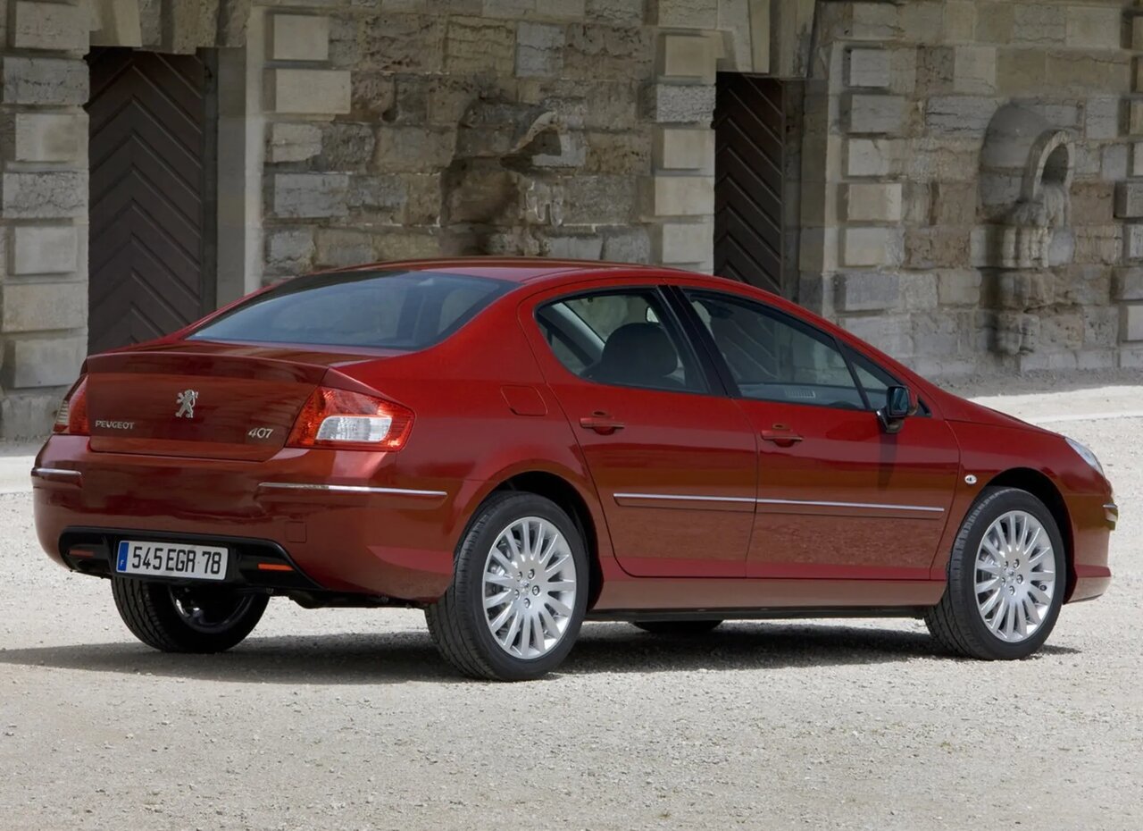 پژو ۴۰۷ هنوز ارزش خرید دارد؟ /عکس