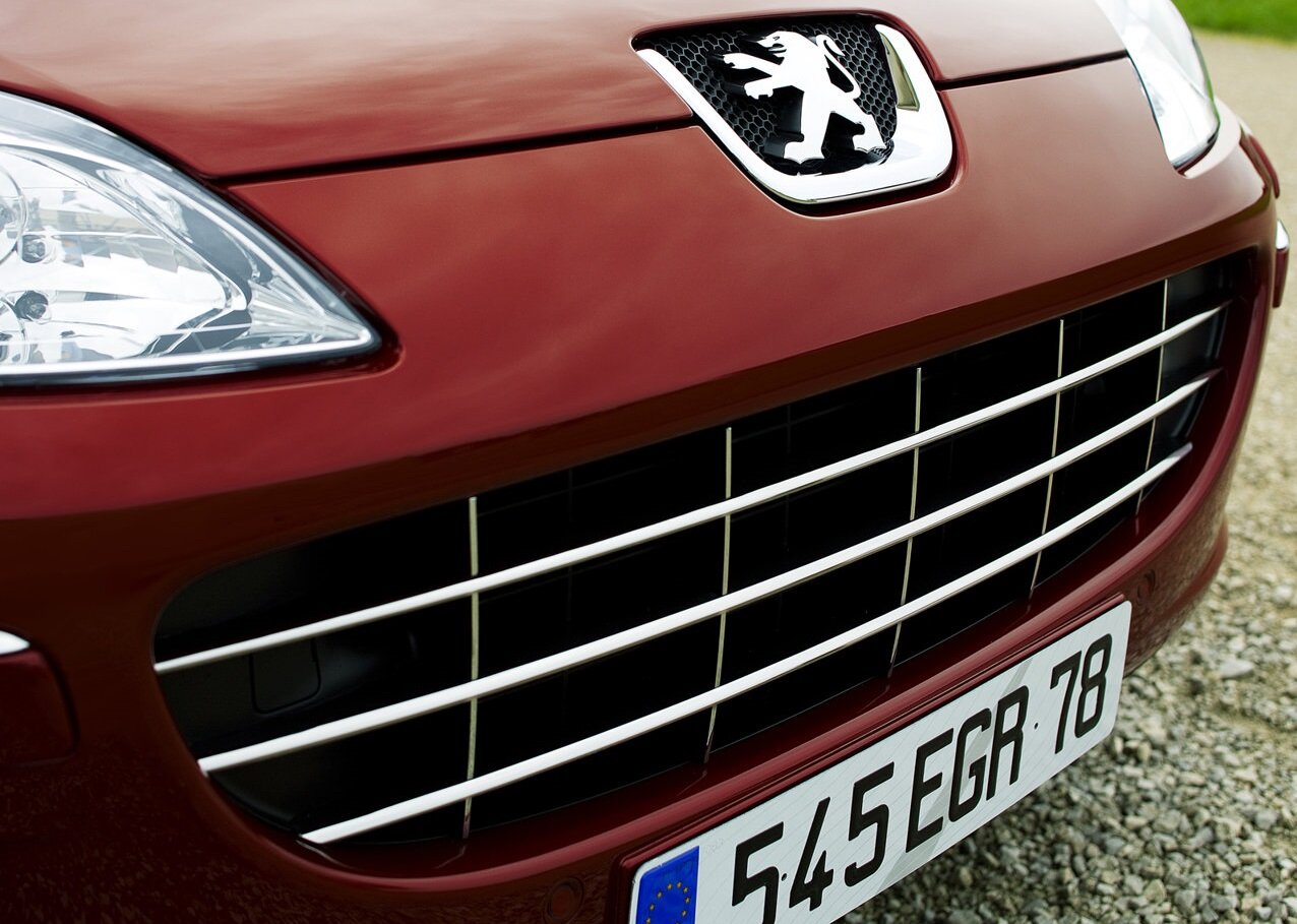 پژو ۴۰۷ هنوز ارزش خرید دارد؟ /عکس