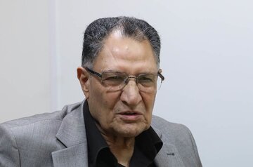 سیداحمد آوایی: من و سردار رشید در زمان جشن‌های ۲۵۰۰ ساله زندان بودیم