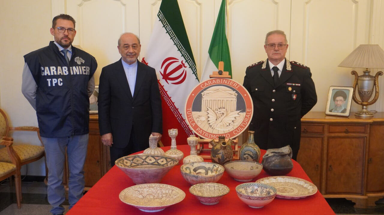 استرداد ۱۳ اثر باستانی از ایتالیا به ایران که به هزاره دوم پیش از میلاد بازمیگردد/تصاویر