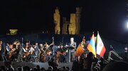 ببینید | کنسرت ارکستر فیلارمونیک ارمنستان در تخت جمشید