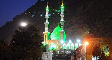 چرا امامزادگان در ایران پرشمارند، اما در عربستان کمتر دیده میشوند؟ چرا امامزادگان در ایران پرشمارند، اما در عربستان کمتر دیده میشوند؟