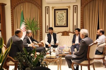 سرمایهگذاری جدید در حوزه انرژی خورشیدی اصفهان؛ رفع موانع بوروکراسی سرمایهگذار هندی سرمایهگذاری جدید در حوزه انرژی خورشیدی اصفهان؛ رفع موانع بوروکراسی سرمایهگذار هندی