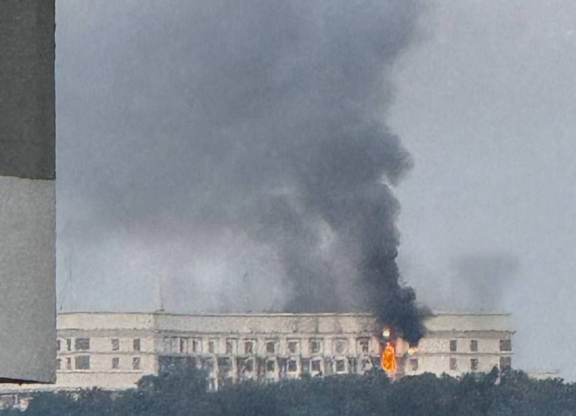 پالایشگاه نفت روسیه پس از حمله پهپادی طعمه حریق شد