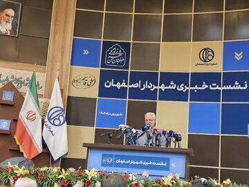 سایت تاریخی «کمرزرین» تبدیل به موزه شهری میشود/اجرای ۶۰ پروژه شاخص در سال ۱۴۰۴ سایت تاریخی «کمرزرین» تبدیل به موزه شهری میشود/اجرای ۶۰ پروژه شاخص در سال ۱۴۰۴