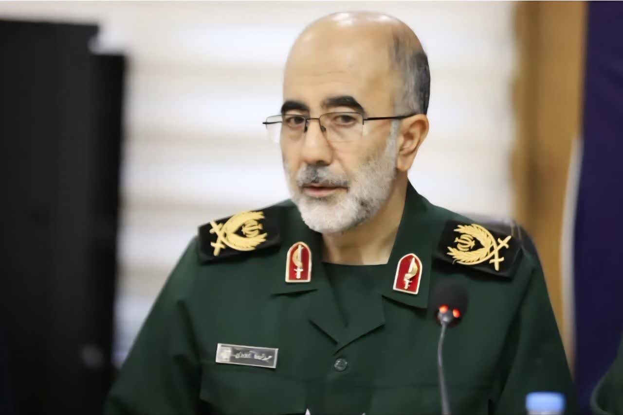 ی ی