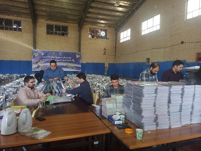 رزمایش بزرگ تأمین و توزیع نوشتافزار و لوازم تحصیلی برای بیش از ۷ هزار دانشآموز و دانشجوی سمنان
