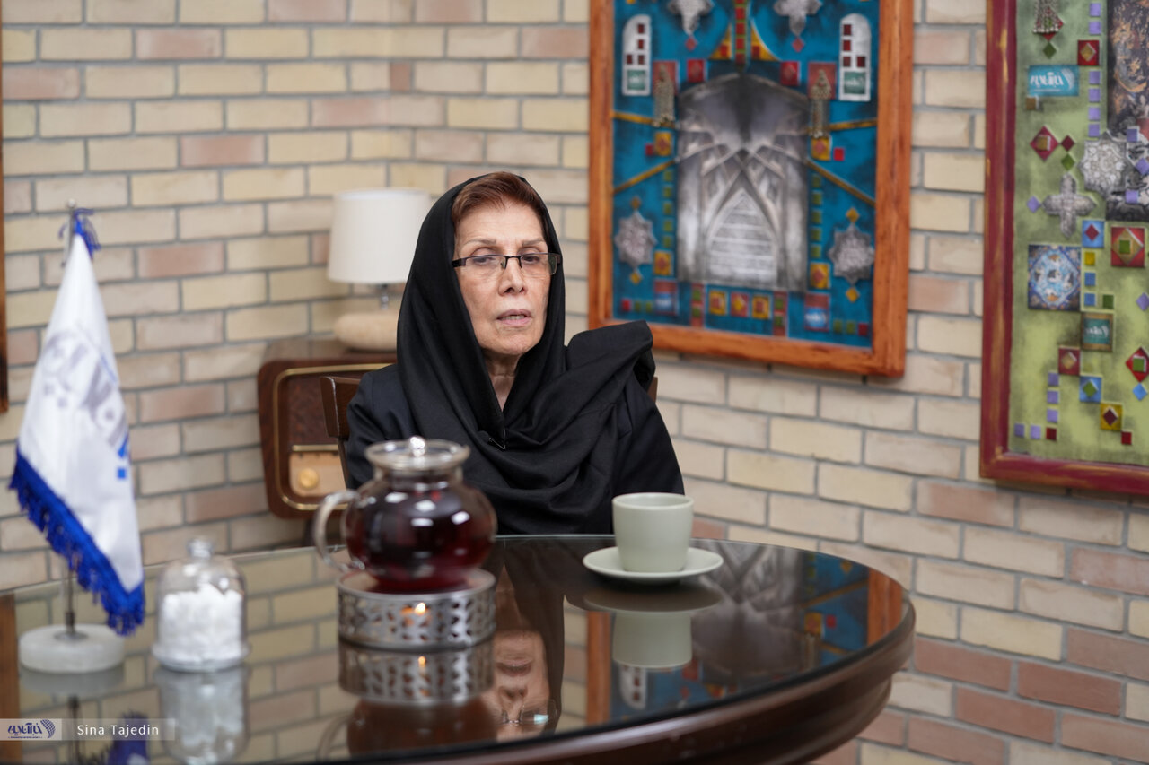می‌گویند وامصیبتا ازدواج کم شده/ آمار ازدواج و طلاق در ایران نگران کننده نیست/ چشم‌هایشان را روی ورود افغانستانی‌ها به کشور بستند