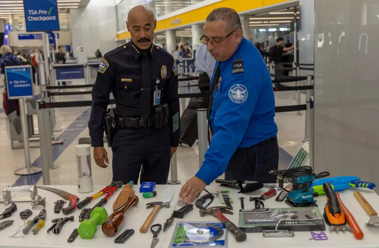 ماموران فرودگاه چطور بدون باز کردن چمدان، از محتویاتش مطلع می شوند؟