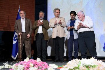 جشن هزار و پانصدمین زادروز پیامبر اسلام (ص) با حضور کثیری از شاعران ایران