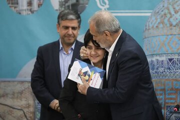 رییس جمهور: مدارس امروز به جای تربیت انسانهای جامعنگر، افراد تکبعدی پرورش دادهاند رییس جمهور: مدارس امروز به جای تربیت انسانهای جامعنگر، افراد تکبعدی پرورش دادهاند