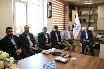 شهردار کرمان بر لزوم رعایت عدالت فرهنگی برای همه شهروندان تاکید کرد شهردار کرمان بر لزوم رعایت عدالت فرهنگی برای همه شهروندان تاکید کرد