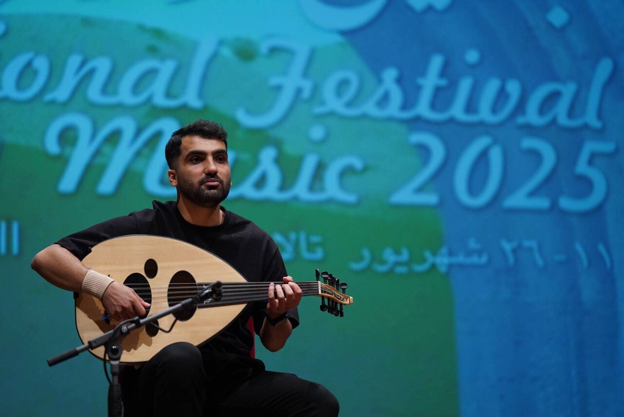 مادرها و پدرهایی تا آخرین لحظه از جوانان خود حمایت میکنند