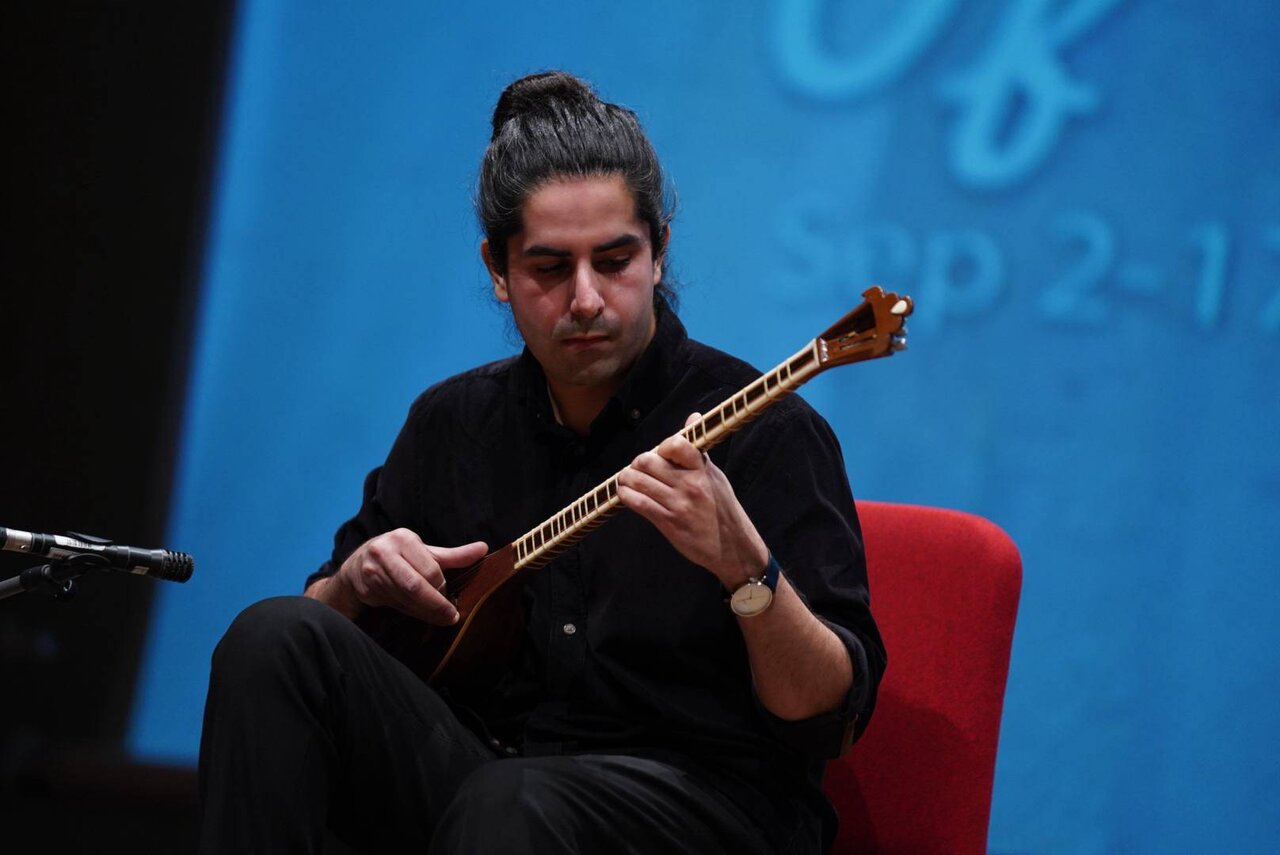 مادرها و پدرهایی تا آخرین لحظه از جوانان خود حمایت میکنند