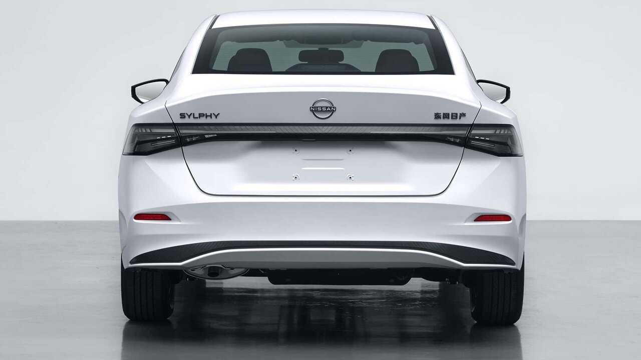 وارداتی محبوب ایران پوست انداخت /عکس