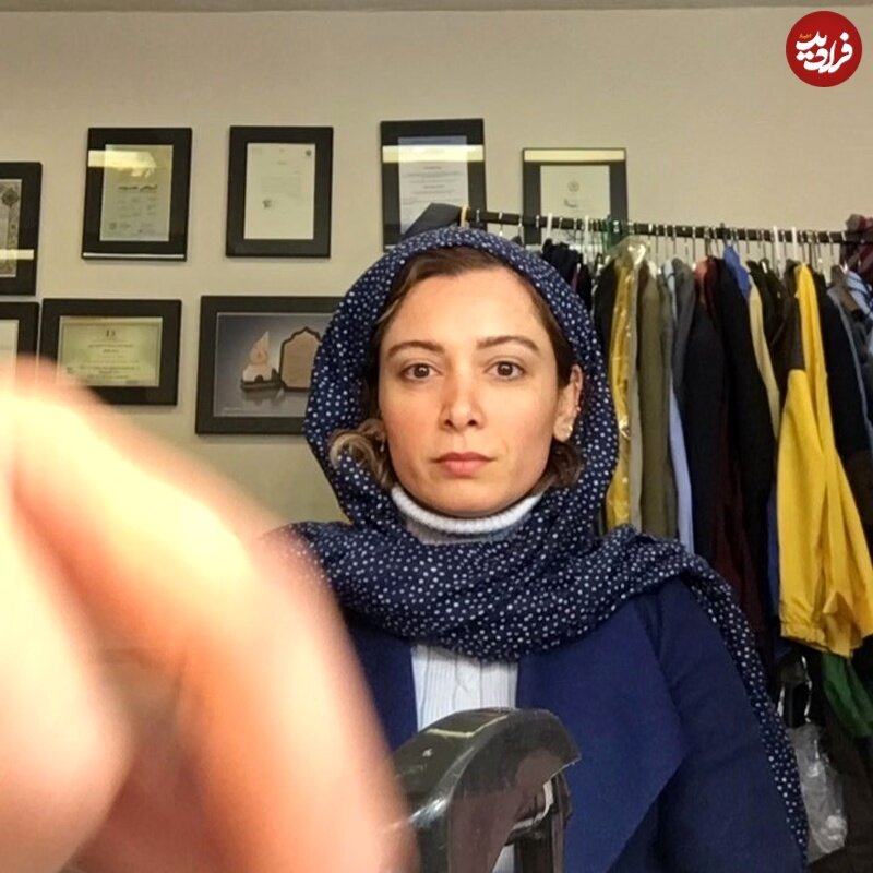 عکس | چهره بازیگر زن ایرانی قبل از گریم در پست صحنه سریال