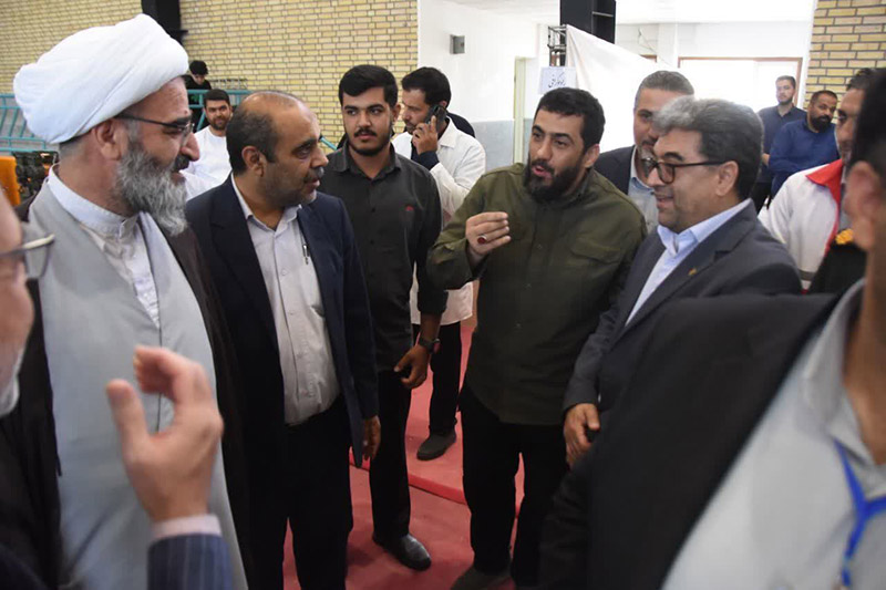 از توزیع ۶۵۰۰ بسته لوازمالتحریر تا حضور ۷۵ دندانپزشک جهادی / دکتر عبدالملکی: «ما نوکر مردمیم، زکات علممان را در اختیارشان میگذاریم»