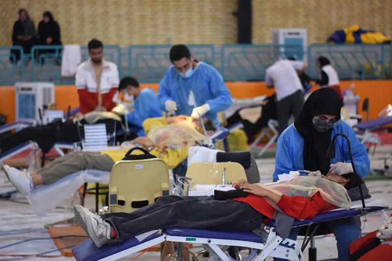 از توزیع ۶۵۰۰ بسته لوازمالتحریر تا حضور ۷۵ دندانپزشک جهادی / دکتر عبدالملکی: «ما نوکر مردمیم، زکات علممان را در اختیارشان میگذاریم»