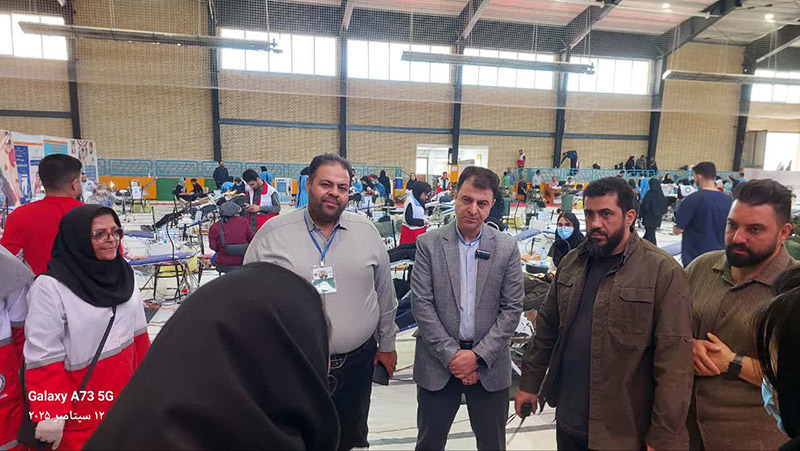 از توزیع ۶۵۰۰ بسته لوازمالتحریر تا حضور ۷۵ دندانپزشک جهادی / دکتر عبدالملکی: «ما نوکر مردمیم، زکات علممان را در اختیارشان میگذاریم»