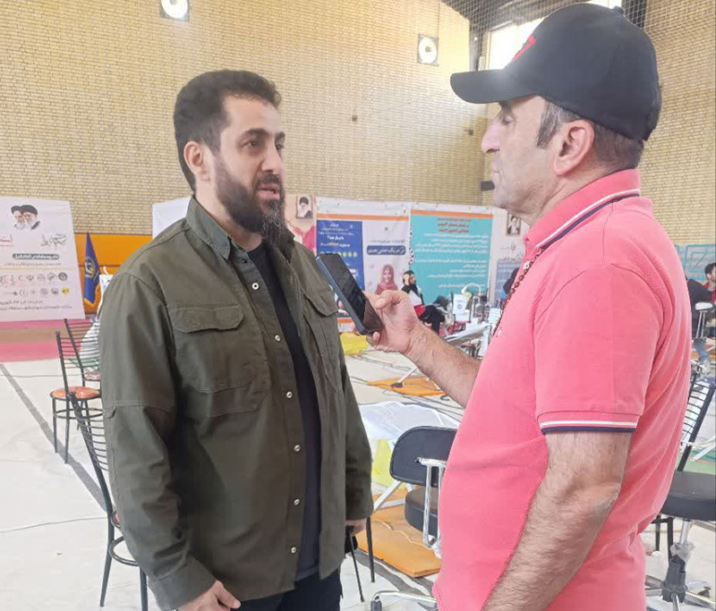 از توزیع ۶۵۰۰ بسته لوازمالتحریر تا حضور ۷۵ دندانپزشک جهادی / دکتر عبدالملکی: «ما نوکر مردمیم، زکات علممان را در اختیارشان میگذاریم»