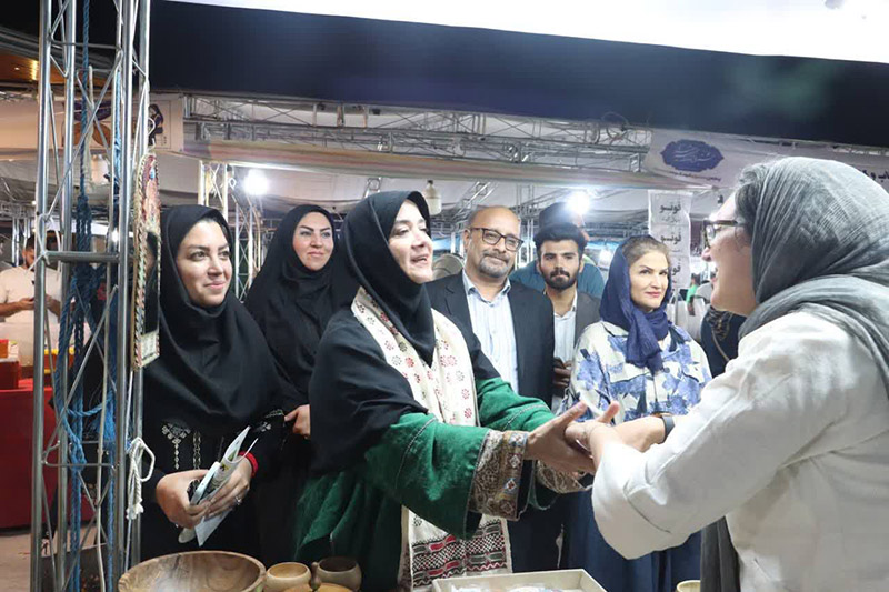صنایع دستی گنج پنهان ایران است/ اشک شوق در تجلیل از پاکبانان و آتشنشانان