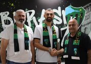 عکس| رونمایی از تیم جدید سردار دورسون بعد از جدایی از پرسپولیس