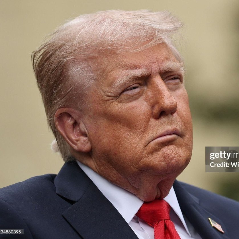 تصاویر جدید در مراسم ۱۱ سپتامبر نشون میده احتمالا ترامپ سکته حفیف مغزی کرده تصاویر جدید در مراسم ۱۱ سپتامبر نشون میده احتمالا ترامپ سکته حفیف مغزی کرده