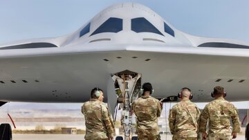 دومین B-21 آمریکا وارد میدان شد