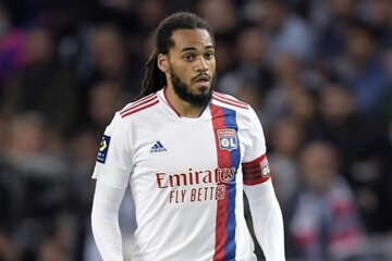 مدافع سابق گالاتاسرای و منچسترسیتی در یکقدمی پرسپولیس