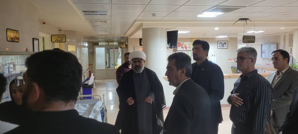 عیادت فرماندار و امام جمعه شهرستان لالی از مصدومان حادثه چری؛ قدردانی از تلاشهای بیوقفه کادر درمان