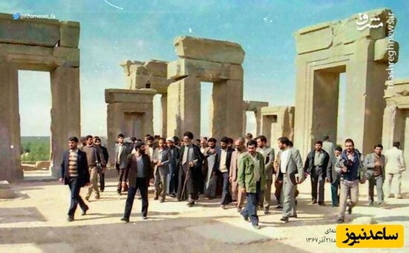 بازدید آیت‌الله خامنه‌ای از تخت‌جمشید در سال ۶۷ + عکس و جزئیات