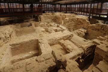 خروج محرمانۀ گنجینههای غزه خروج محرمانۀ گنجینههای غزه