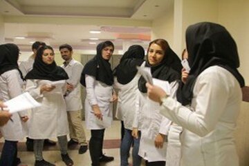 وزارت بهداشت: ۶۰ درصد دانشجویان علوم پزشکی با سهمیه وارد دانشگاه‌ها می‌شوند