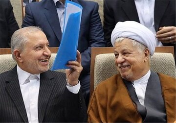 خاطرات هاشمی: دکتر جاسبی آمد، درباره خرید بخشی از دانشگاهی در انگلستان برای دانشگاه آزاد مذاکره شد