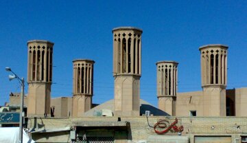از معماری گنبد کاووس تا مسکن مهر / اسپیلت‌های پرهزینه در سرزمین بادگیرها! / معماری ایرانی: بازگشت به هویت یا غرق در تقلید؟