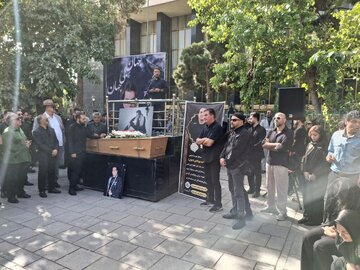 پیکر امید جهان تشییع شد