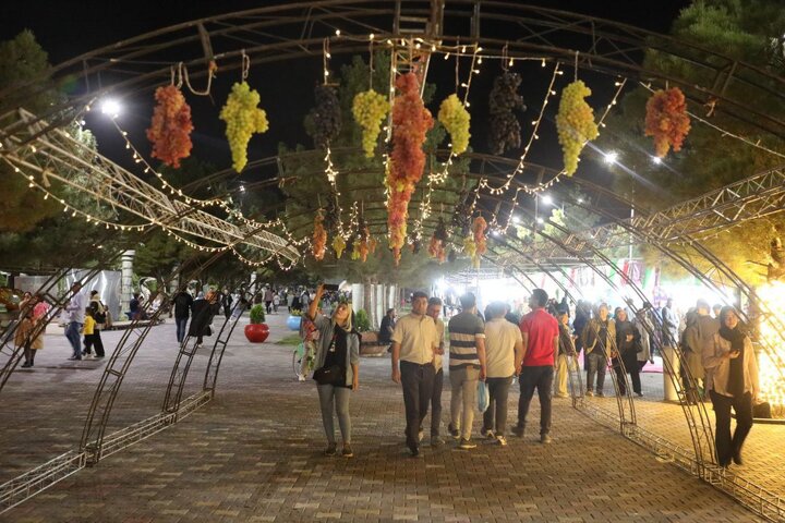 هشتمین جشنواره انگور ارومیه