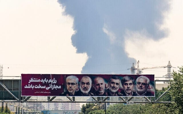 روایت تازه از پشت پرده جنگ ۱۲ روزه / اسرائیل به دنبال ترور رهبر انقلاب بود / نتانیاهو از روز اول دنبال قانع کردن ترامپ برای حمله به فردو بود