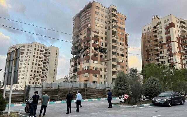 روایت تازه از پشت پرده جنگ ۱۲ روزه / اسرائیل به دنبال ترور رهبر انقلاب بود / نتانیاهو از روز اول دنبال قانع کردن ترامپ برای حمله به فردو بود